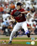 Roy Oswalt Autographed 8x10 Photo